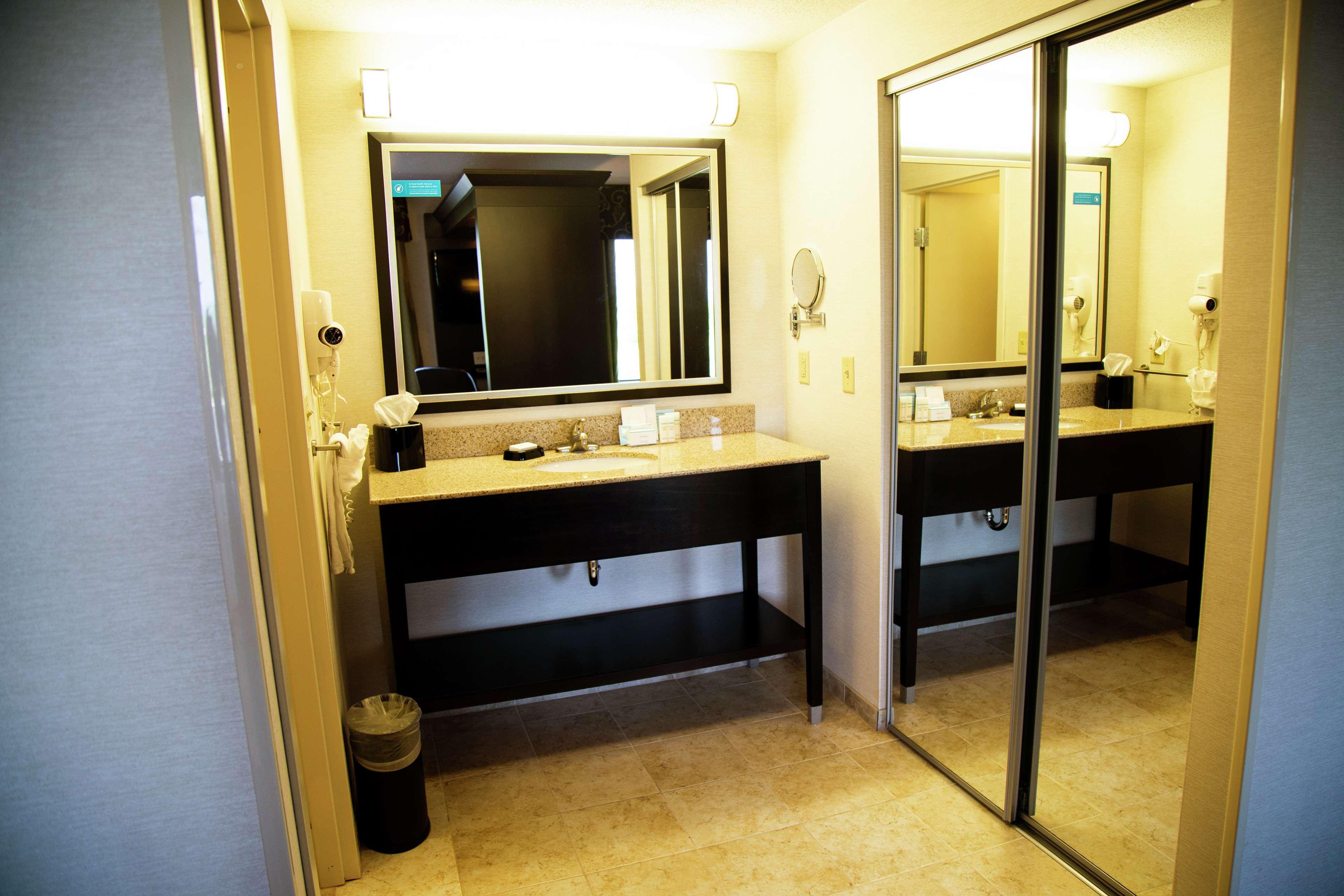 Hampton Inn & Suites Sharon West Middlesex Kültér fotó